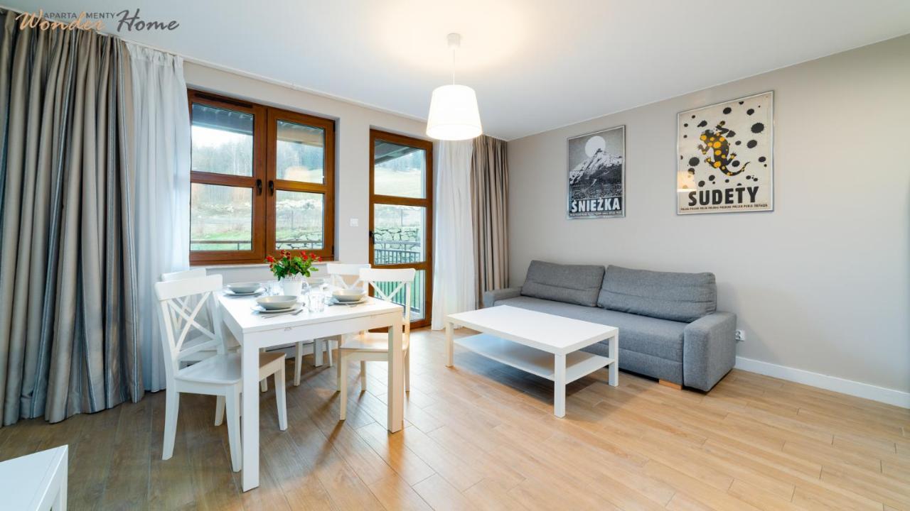 Wonder Home - Apartamenty Residence Karpacz Blisko Stoku Narciarskiego, Z Balkonami I Parkingiem Bagian luar foto